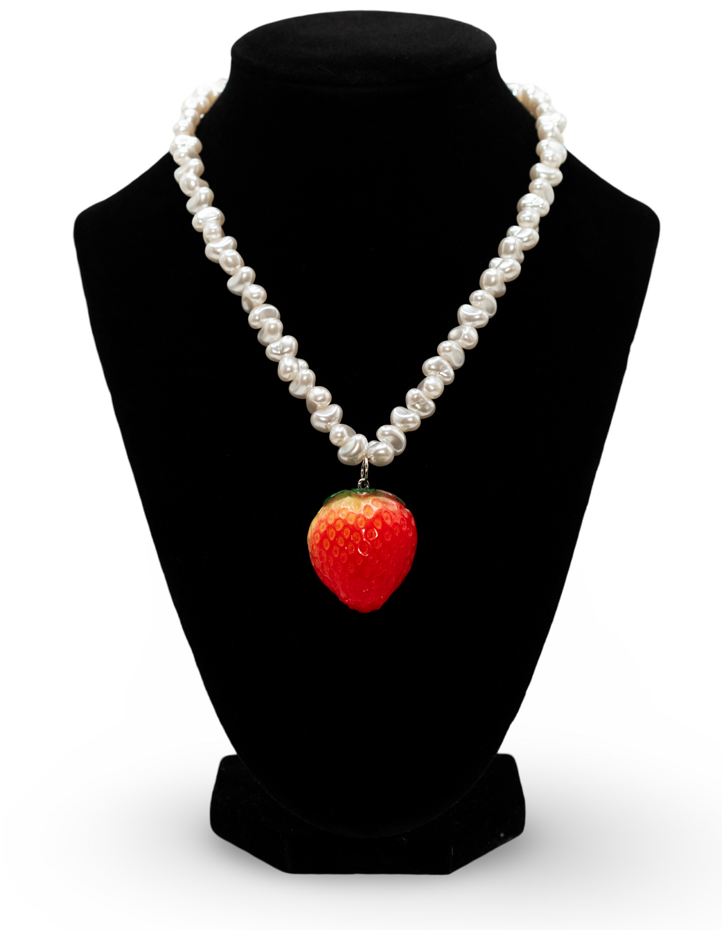 Necklace Pearls with Gummy Bear